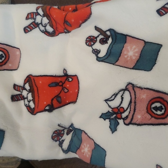 Holiday Coffee Blanket-NWT - Picture 3 of 3